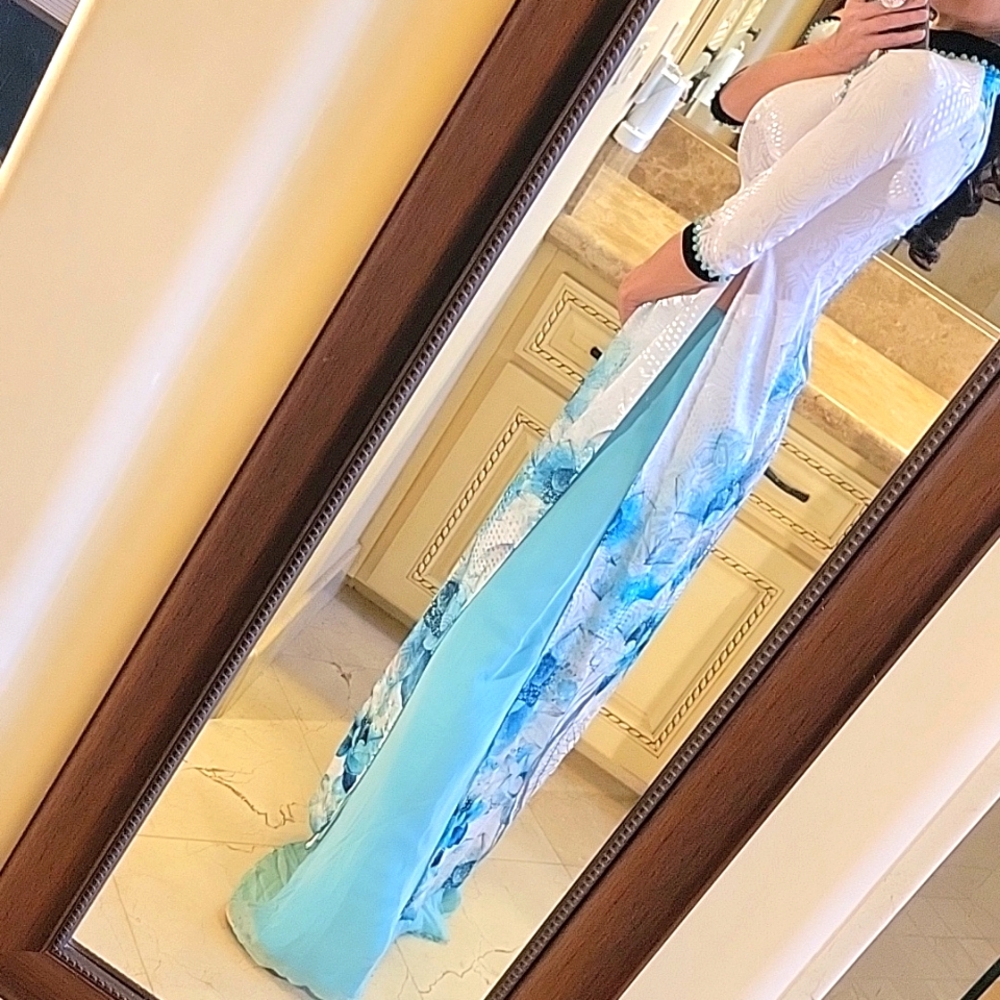 Gorgeous Vietnamese áo dài - Long Tunic Over Pants,  XS - Picture 7 of 16